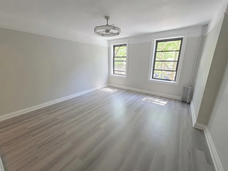 428 3rd Ave #3 — Photo 3