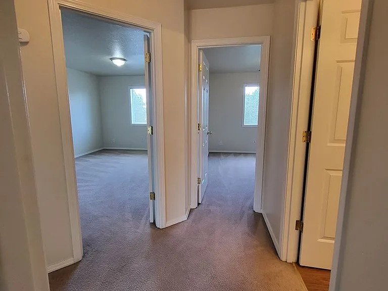 147-Michael Duplex — Photo 8