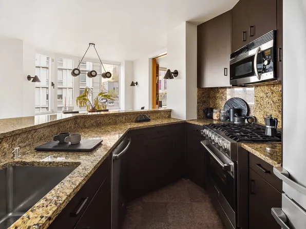 295 Greenwich Street image 5 of 21