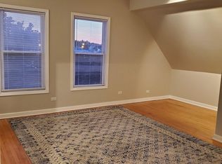 4107 N Ridgeway Ave #3, Chicago, IL 60618