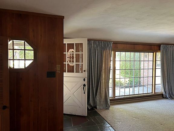 5th image of 351 W Beal Ave