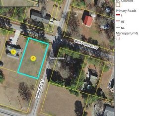 Carolina St, Newton Grove, NC 28366