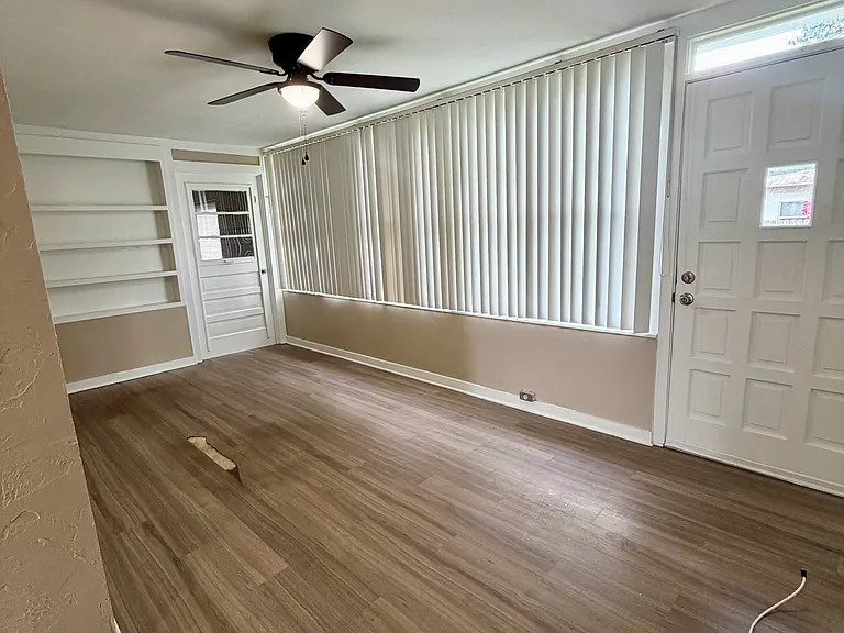 604 N Moore St — Photo 10