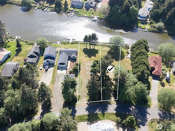 5th image of 111 Duck Lake Drive NE
