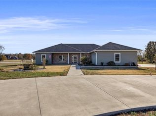 2114 Ironwood Dr, Fort Scott, KS 66701