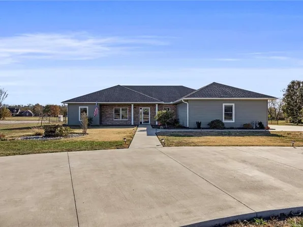 2114 Ironwood Dr, Fort Scott, KS 66701