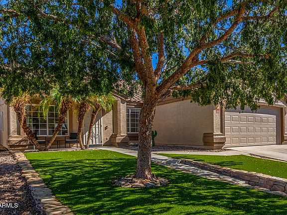 3rd image of 18437 N 111TH Drive