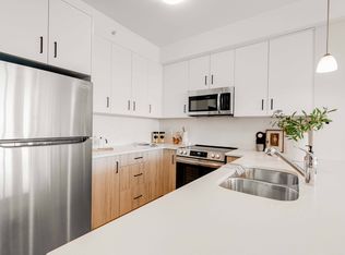 660 Sunningdale Rd E #216, London, ON N5X 3Z1