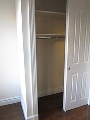 5th image of 400 E 82nd St