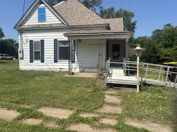 206 S Lincoln St, Osceola, IA 50213