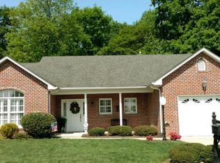 509 Cobblestone Dr, Hopewell, VA 23860