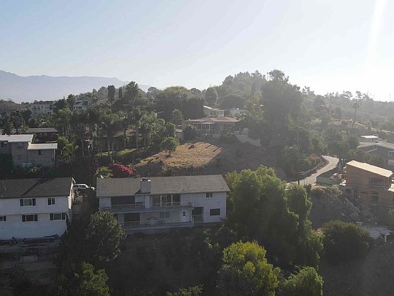 4th image of 3919 Elderbank Dr