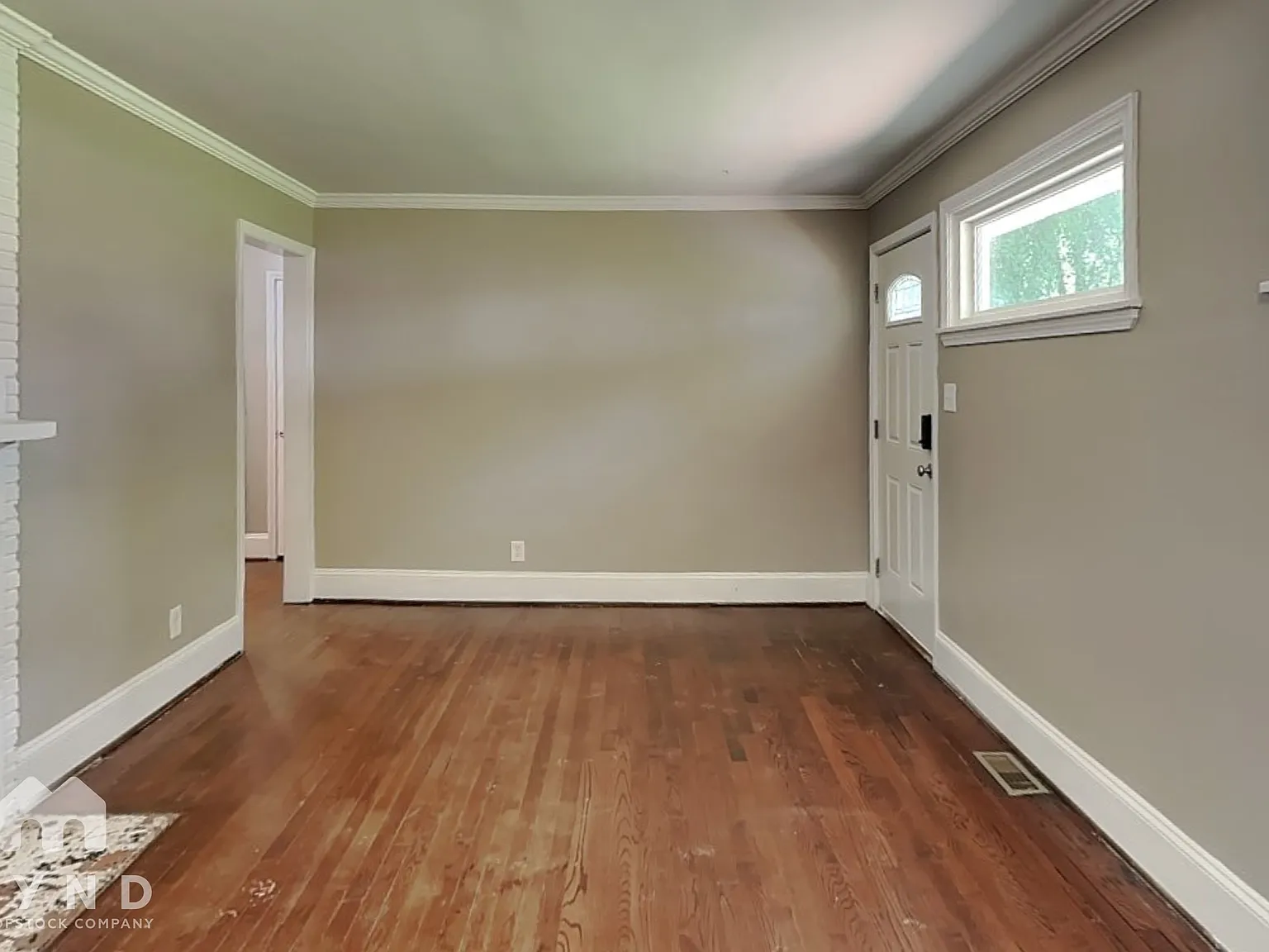 3 bed, 1.0 bath, 950 sqft, $1,635 — Photo 3