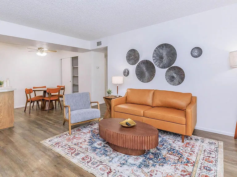 2 BED 2 BATH