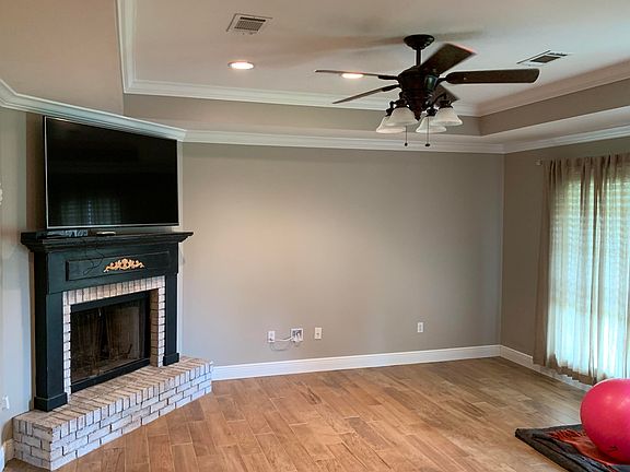 3rd image of 6608 Oakbrook Dr