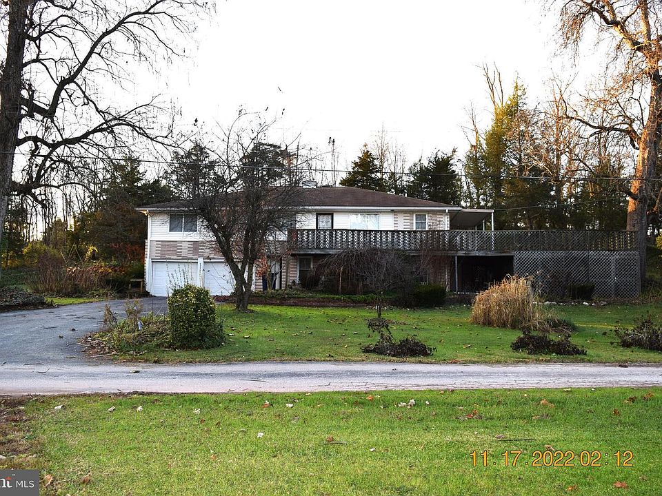1st image of 111 N Hickory Ln