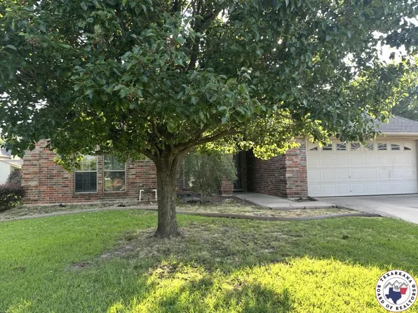 2512 Woodland Oaks Dr, Texarkana, AR 71854