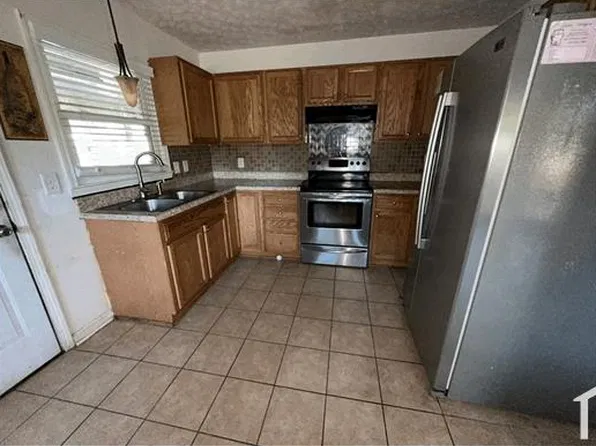 7159 Fillyaw Rd, Fayetteville, NC 28303