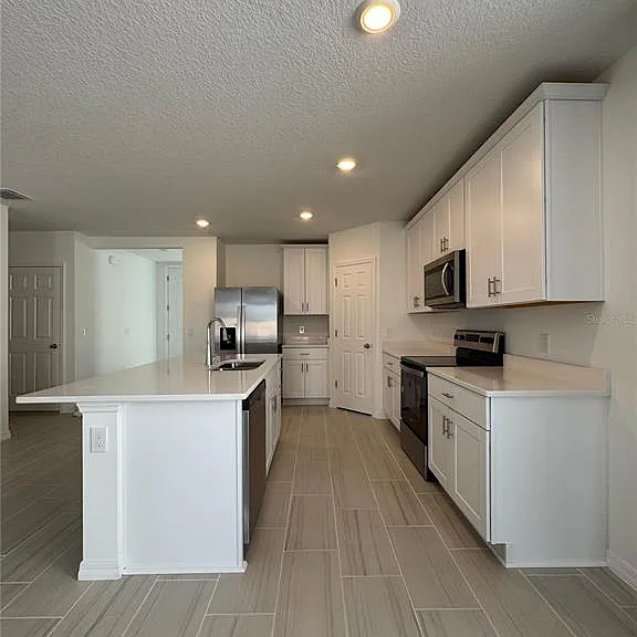 3521 Yarian Dr — Photo 5