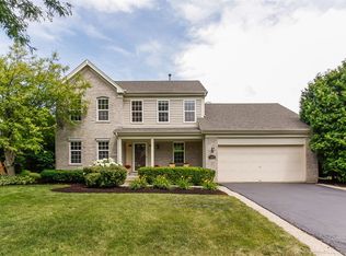714 Arrowhead Ln, St Charles, IL