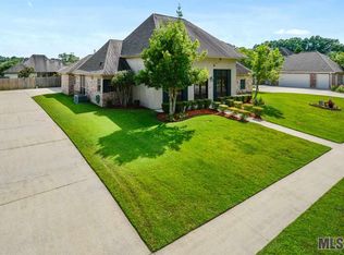 17606 W Purple Martin Ct, Baton Rouge, LA 70816