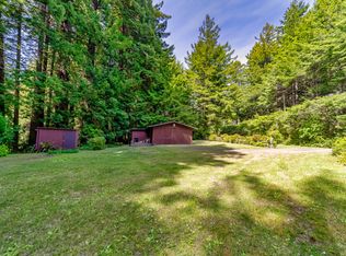 362 Mill Creek Ln, Trinidad, CA 95570