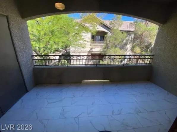 8250 N Grand Canyon Dr, Las Vegas, NV