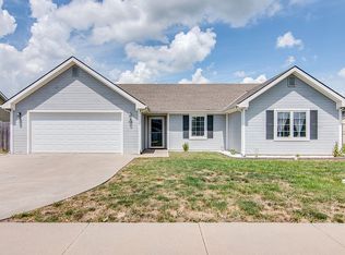 308 Brookway Dr, Manhattan, KS 66502