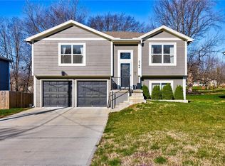 3744 N Park Ave, Kansas City, MO 64116