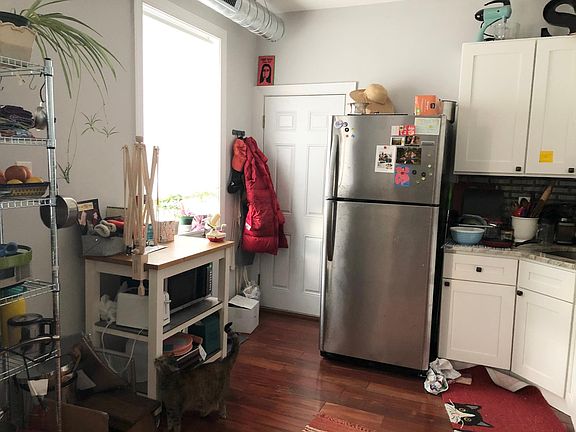 4th image of 4902 Pine St #11A