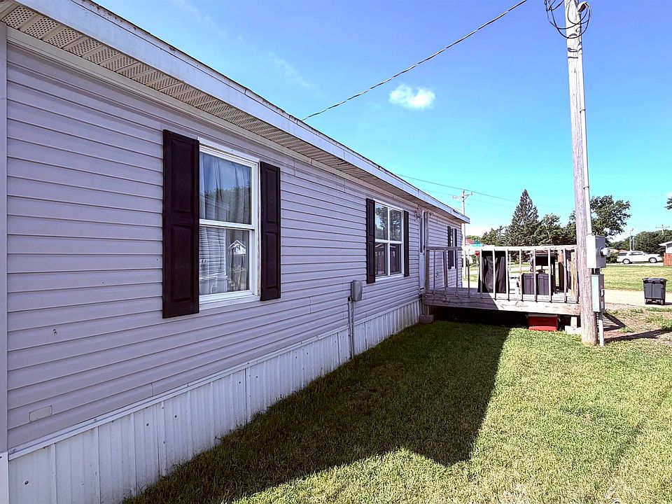 1st image of 400 E Maple St #16