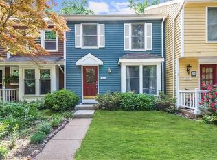 1506 Poplar Grove Dr, Reston, VA 20194