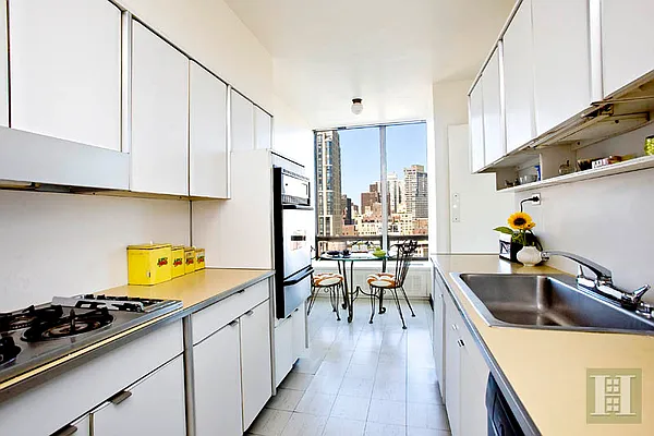 Sold by Halstead Real Estate | media 12