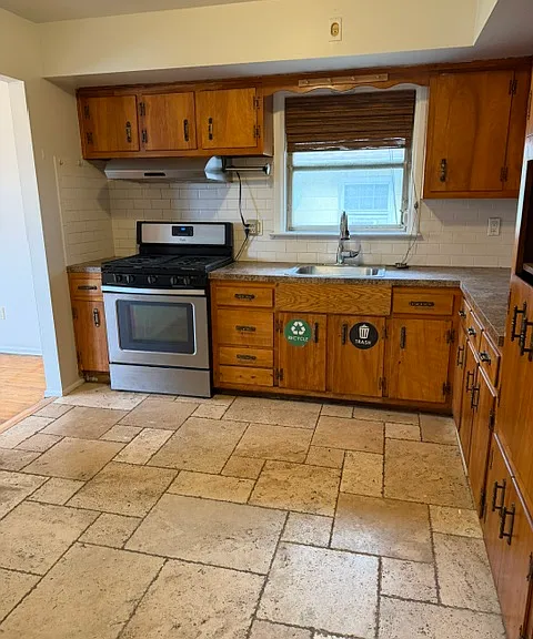 1017 Burnet Ave #2 — Photo 8