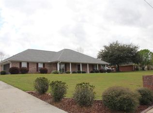 300 Daphne Dr, Enterprise, AL 36330