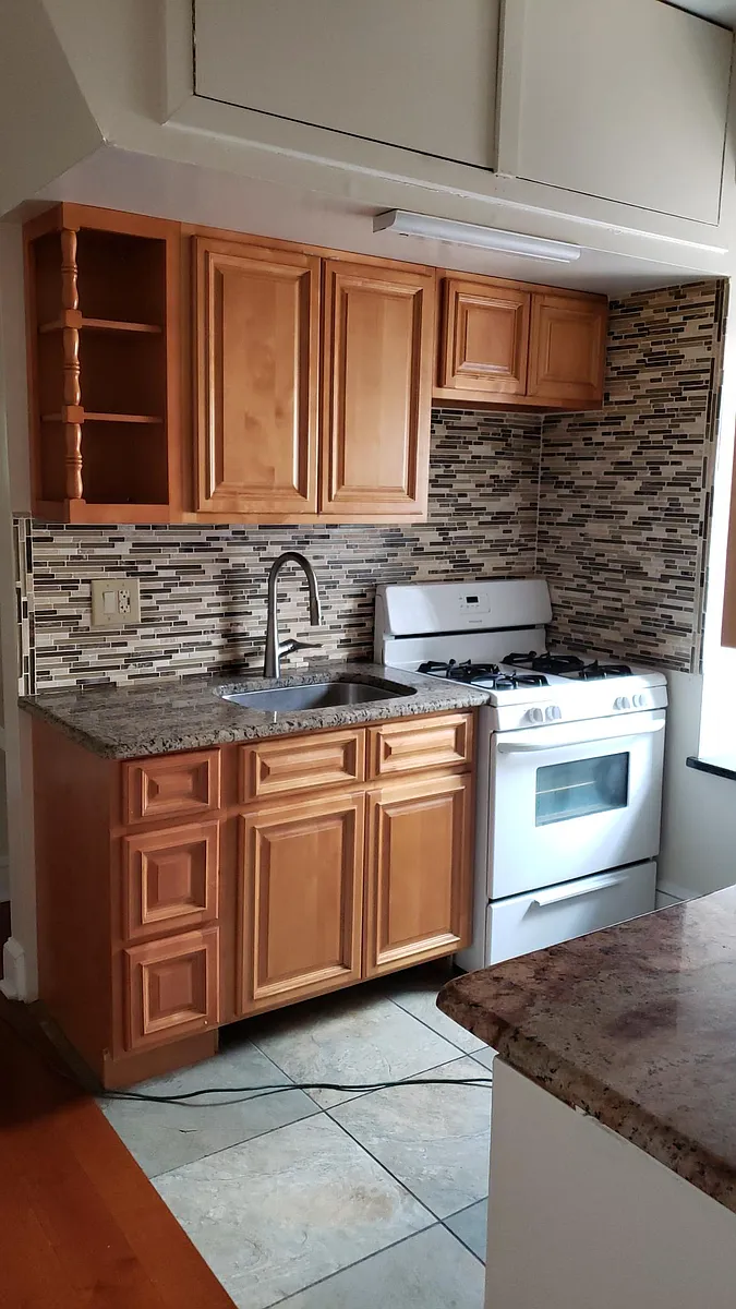 Building Photo - 207 S 42nd St #3F