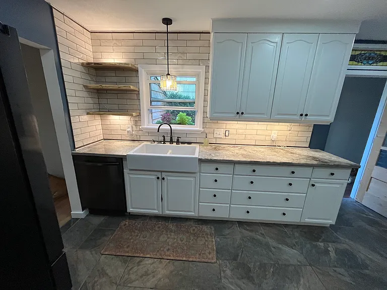 11290 SW Center St — Photo 11
