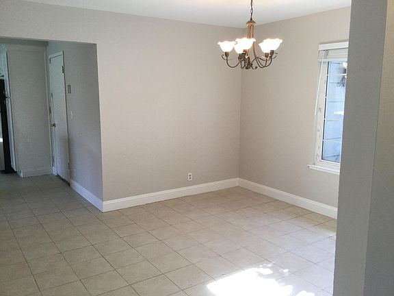 4th image of 5872 Embee Dr
