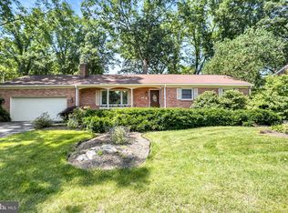 26 Forest Dr, Mechanicsburg, PA 17055