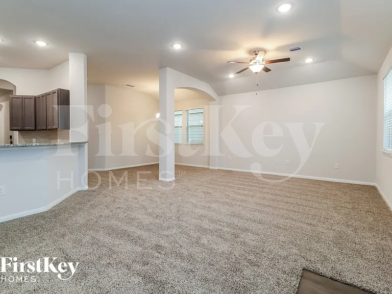 14755 Country Club Dr — Photo 3