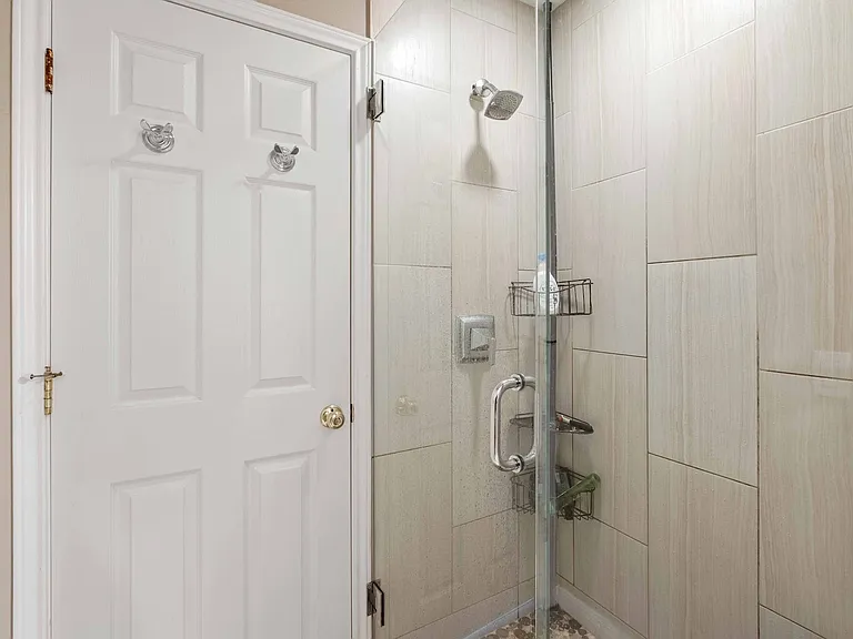 3822 Ridgelea Dr #B — Photo 12