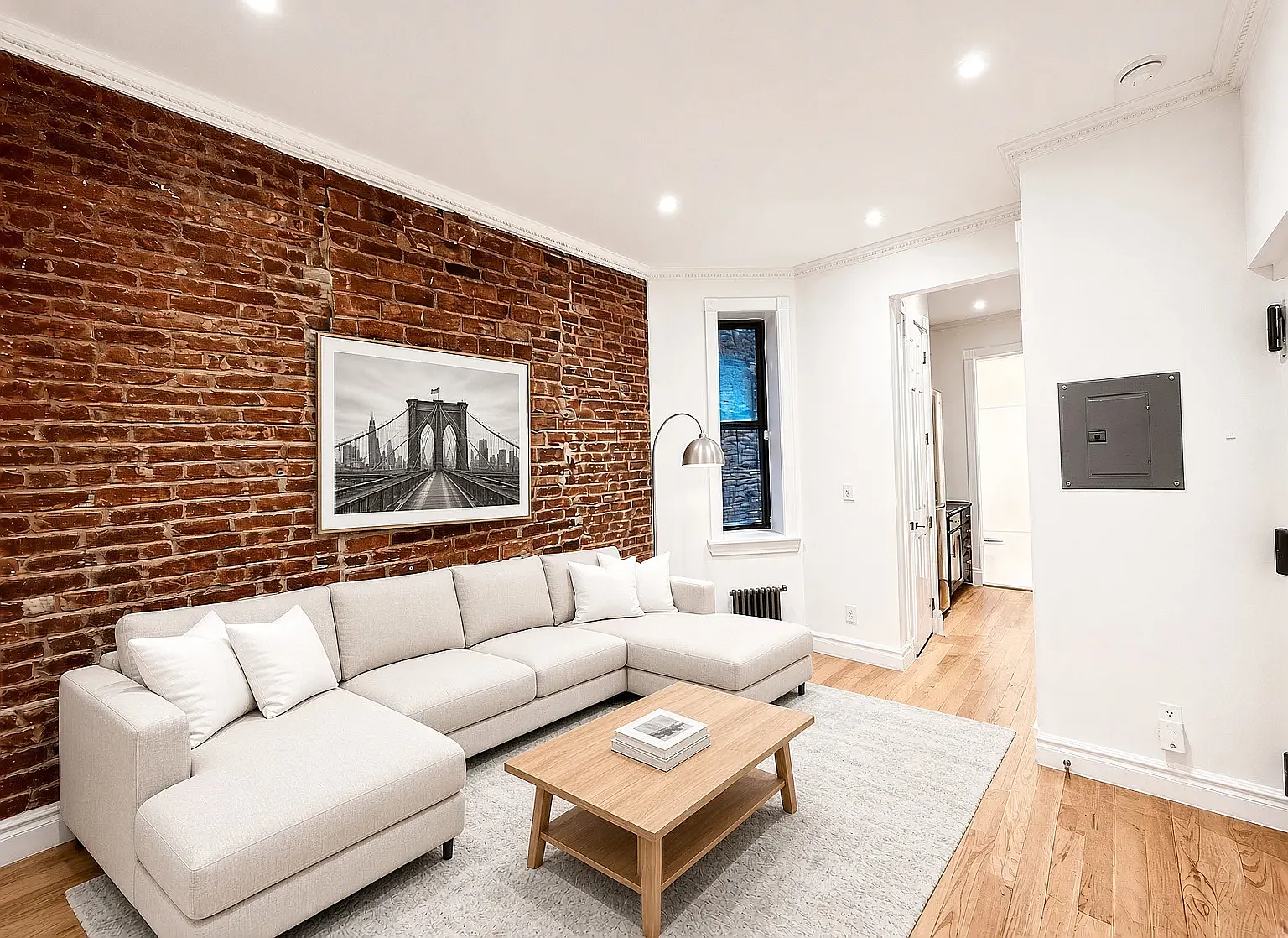 340 East 55th Street — Photo 1