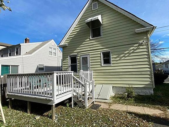 Back of home and yard 