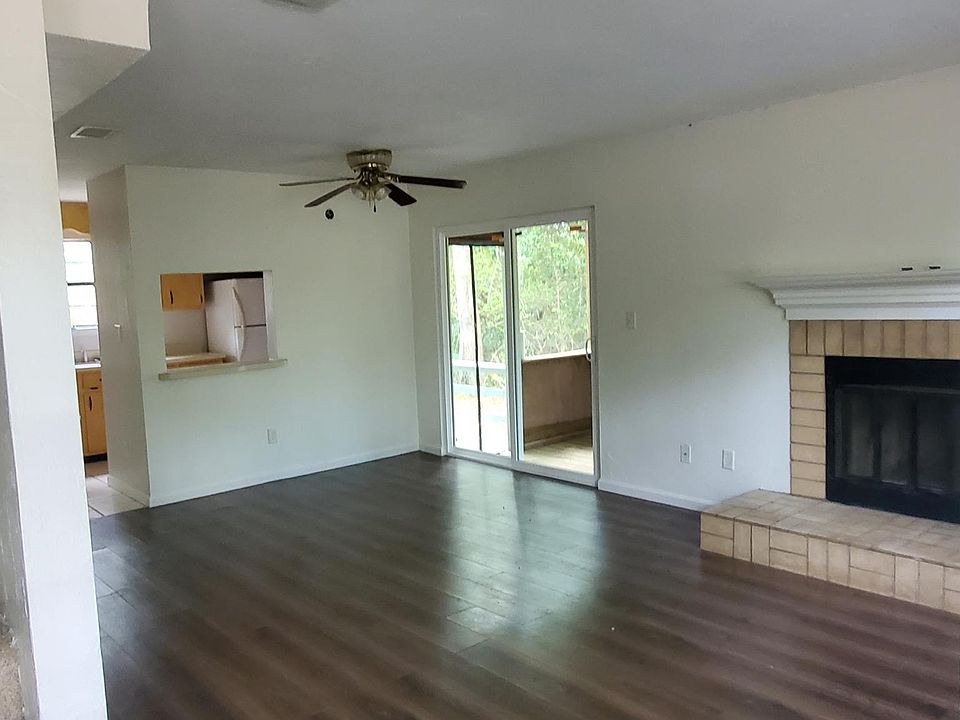 1st image of 617 Plymouth Ct APT C