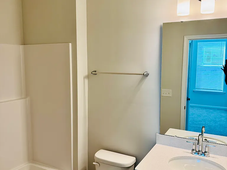Common bath for 2 additional bedrooms