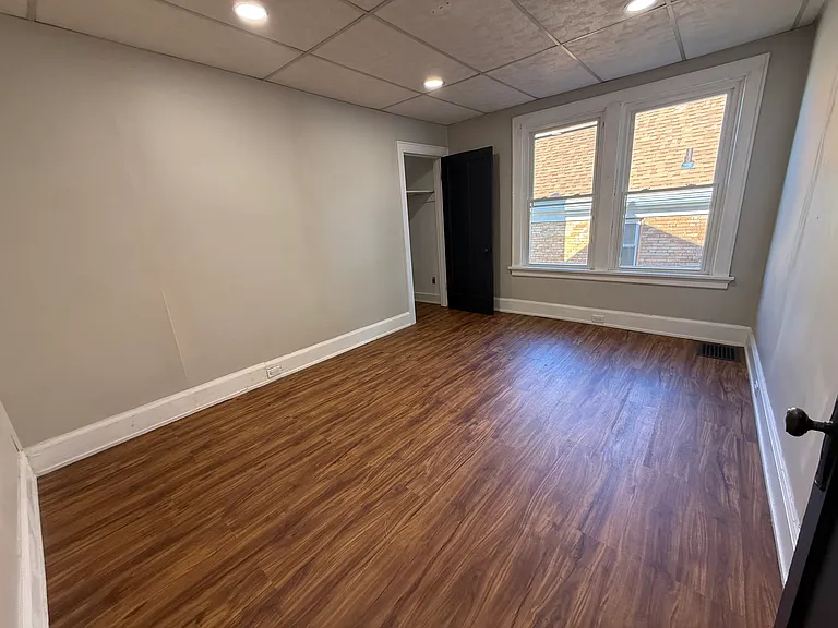 565 Prospect Pl — Photo 8