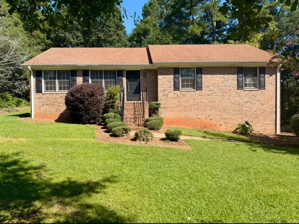 195 Woodberry Ct, Athens, GA 30605