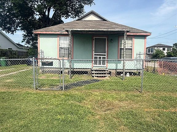 2nd image of 4202 Gano St