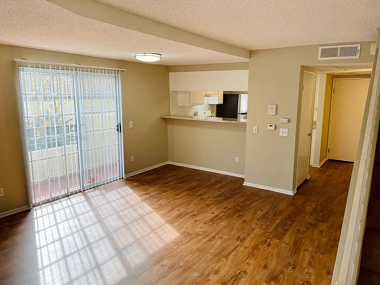 Emerson Townhomes — Photo 8