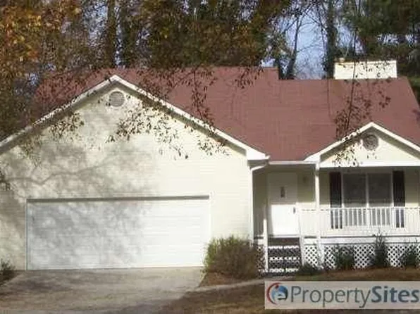 1613 Carriage Hills Dr, Griffin, GA 30224